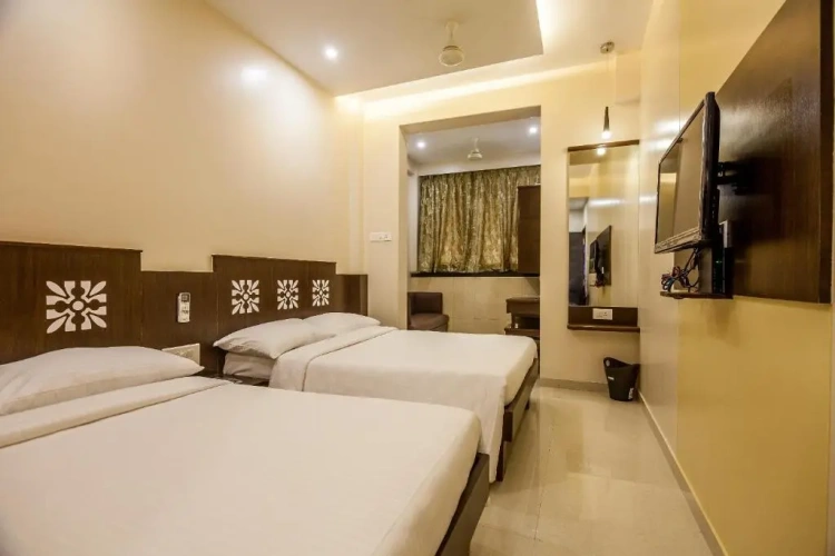 Superior Quadruple room