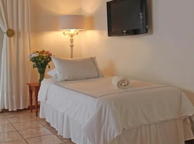 2 Bedrooms Cottage with balcony