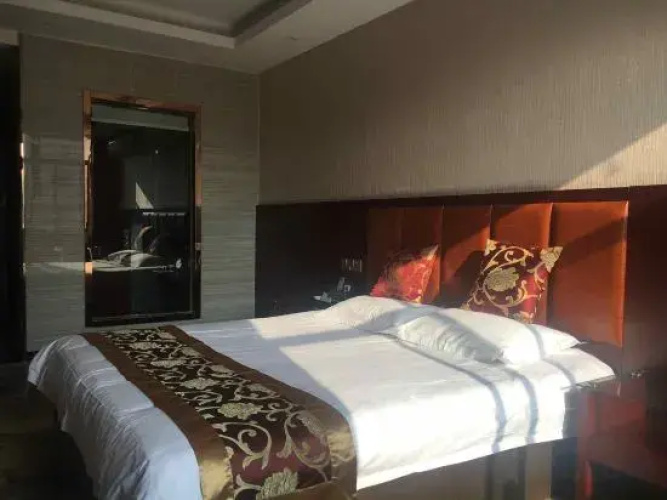 Ewan Hotel