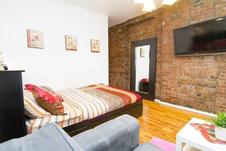 Charming Studio on Gramercy