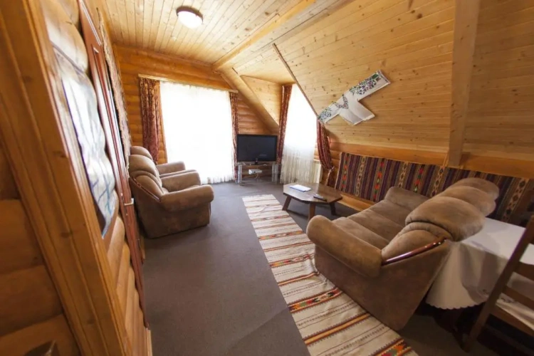 Suite with mountain view