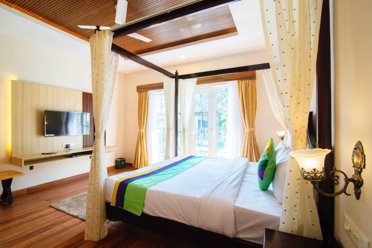 Deluxe room with balcony