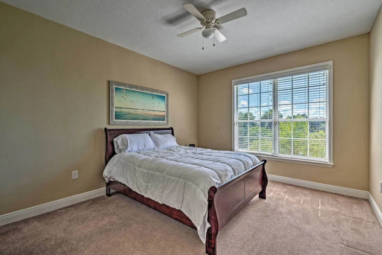 Bright Bayfront Home < 2 Mi to Hernando Beach!