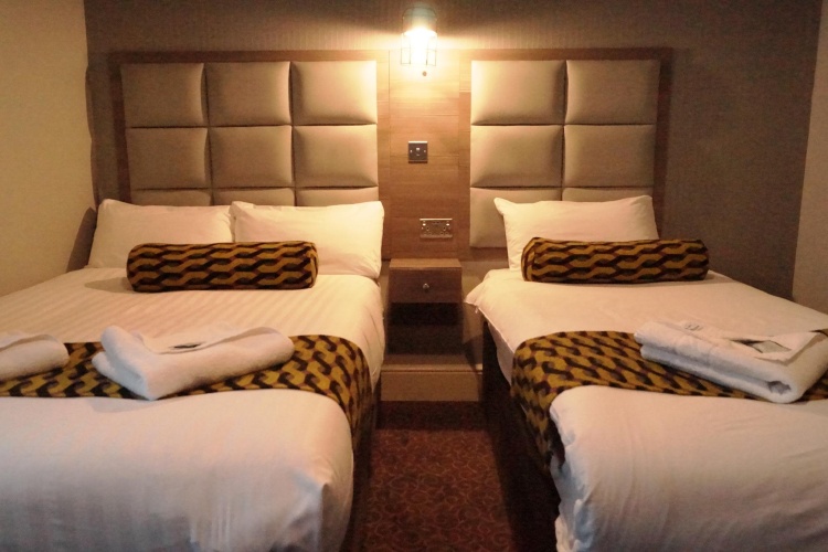 Standard Twin room
