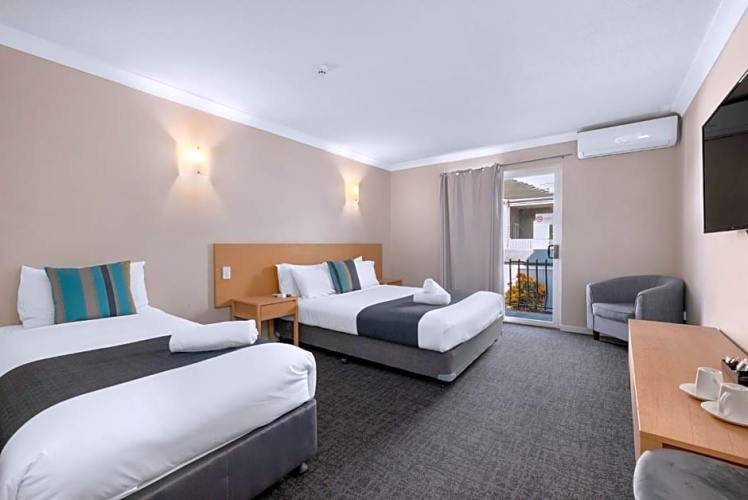 Superior Twin room