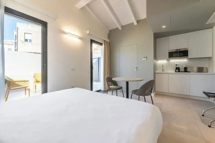 Karalin Sonnino Suites