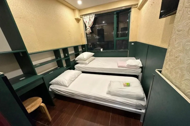 168 Youth Hostel