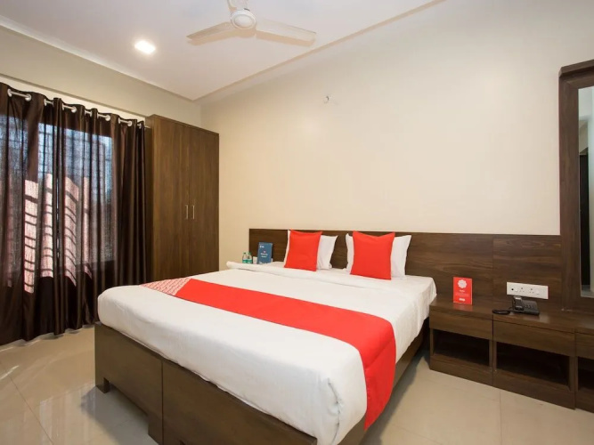 OYO 11512 Hotel Kedari Residency