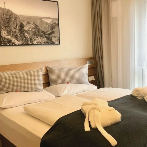 2 Bedrooms Deluxe Apartment with mountain view