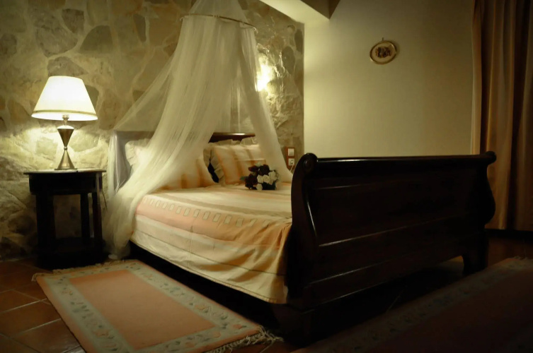 Orsalia Luxury Suites