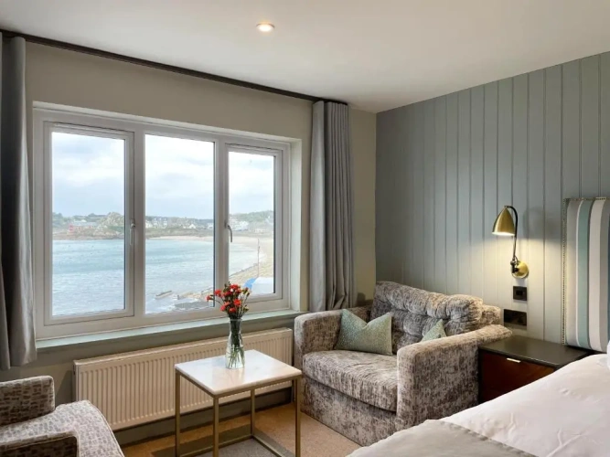Superior Twin room with sea view