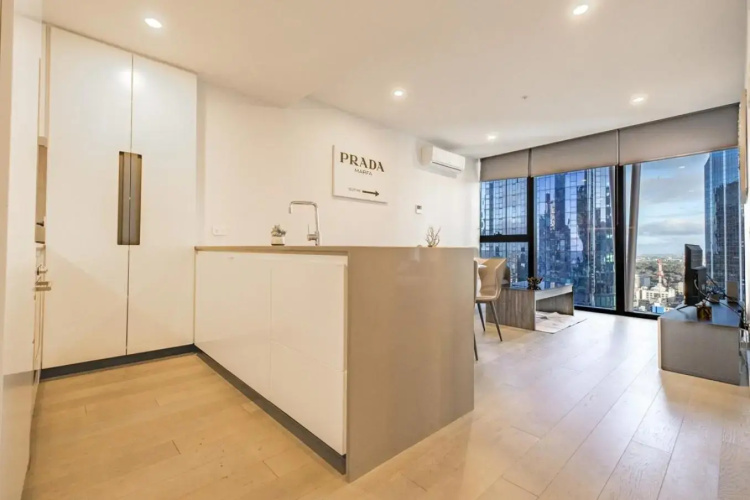 Spectacular High level 2BR apt in Melbourne CBD