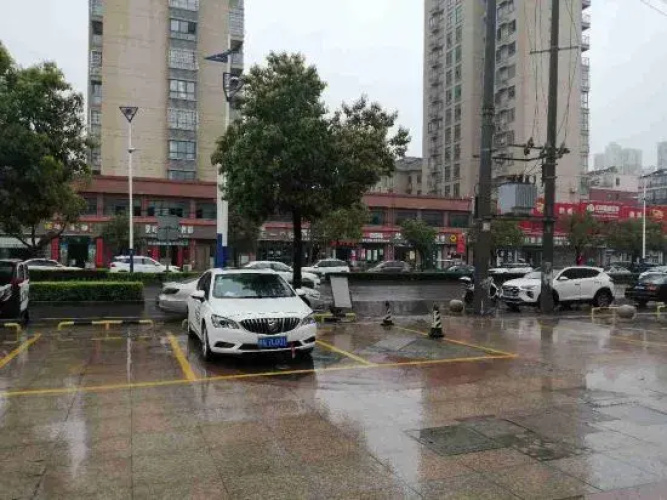 Dingyuan ancient charm theme Business Hotel