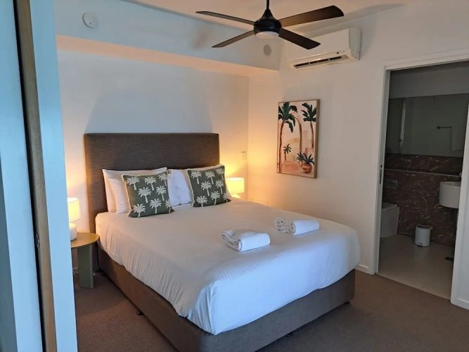 1 Bedroom Apartment with balcony and oceanfront