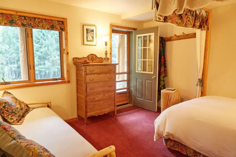 Bear Creek Lodge