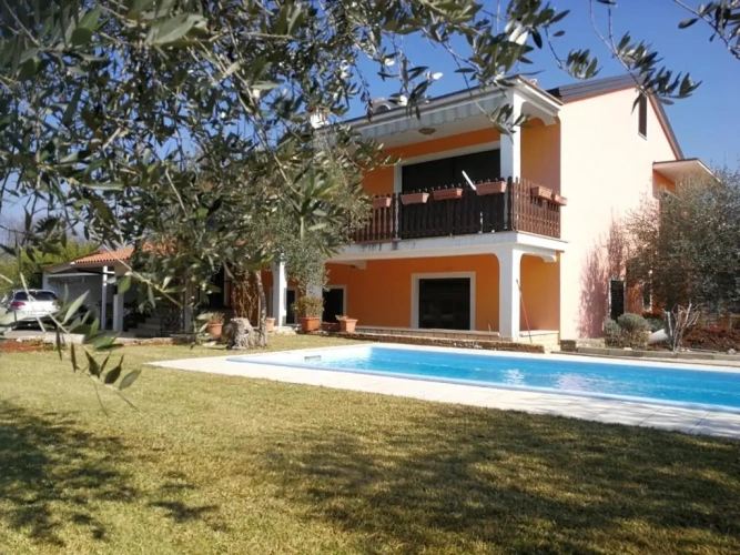 1 Bedroom Apartment with balcony and with view