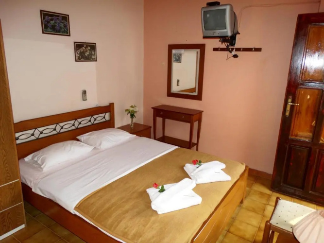 Akrotainaritis Rooms
