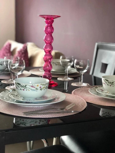 Stunning 2-bed Serviced Selfcatering Apartment