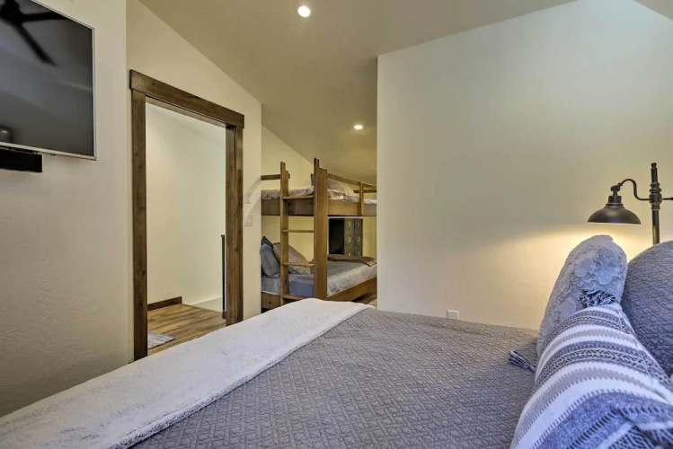 Walk to Ski Shuttle: Truckee Condo w/ Hot Tub