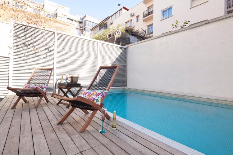 3 Bedrooms Apartment