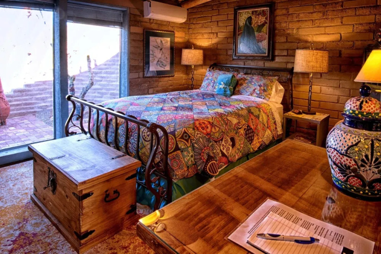 Casa Tierra Adobe Bed & Breakfast Inn