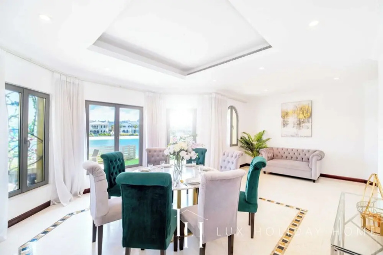 LUX Holiday Home - Frond E 1