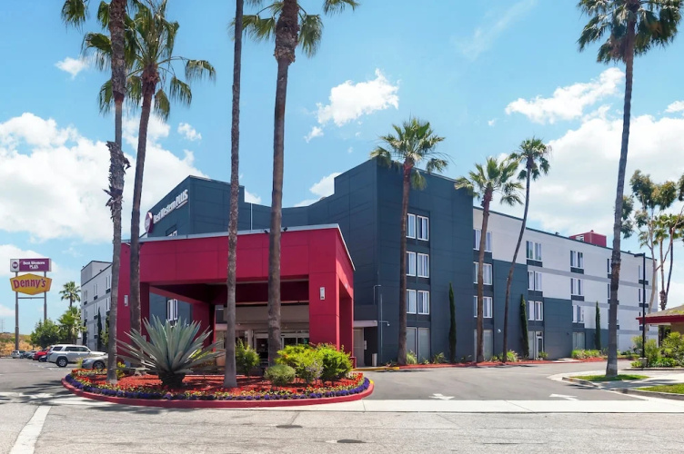 Ramada Inn