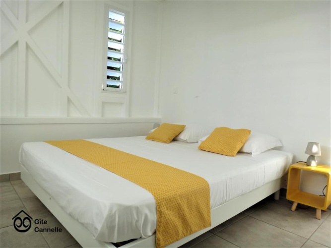 2 Bedrooms Cottage