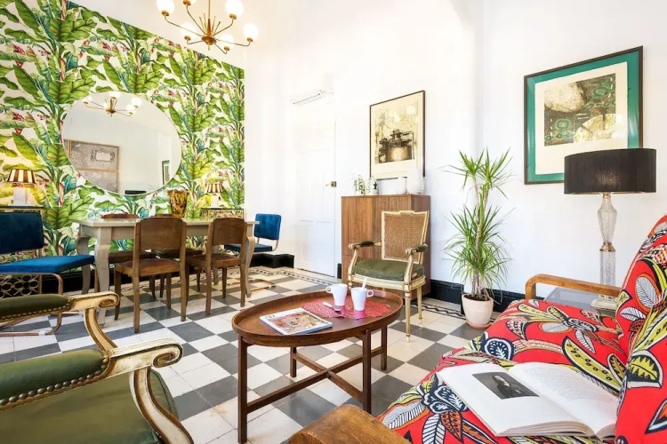 Genteel Home Romanilla