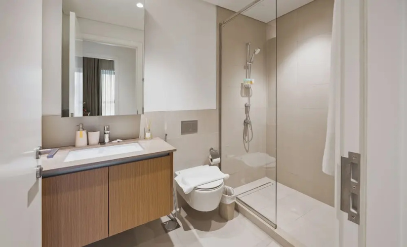 Urban Glam 1 BR in Surf 2-Creek Beach