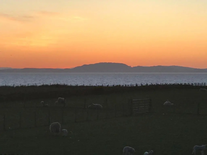 Sea view cottage
