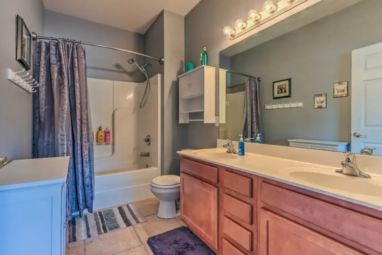Lake View, Pool Access: Idyllic Camdenton Condo!