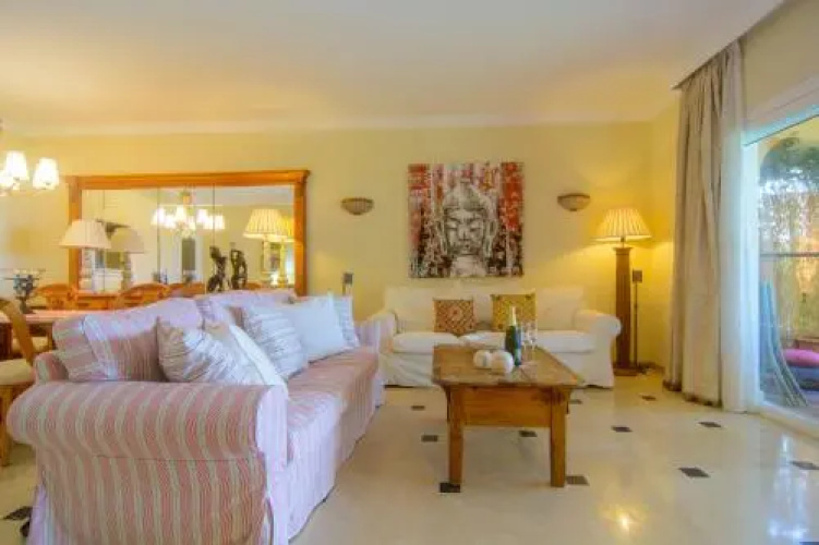 First line townhouse Venalmar