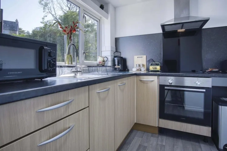 1 Bedroom Apartment with balcony