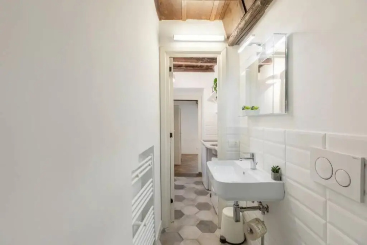 iFlat Navona Bright Studio