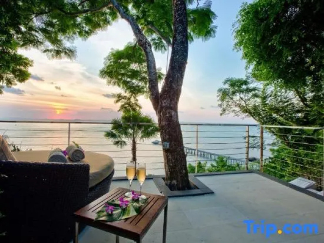 The Headland Villa 2