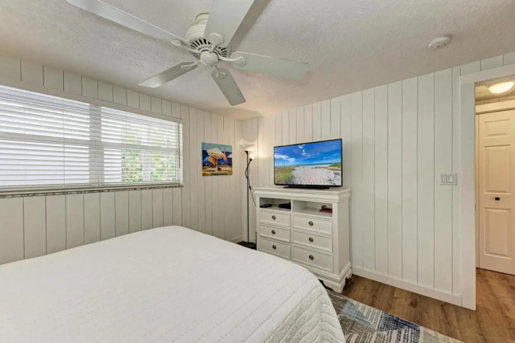 Blue Egret 306 - 61st St Unit A East