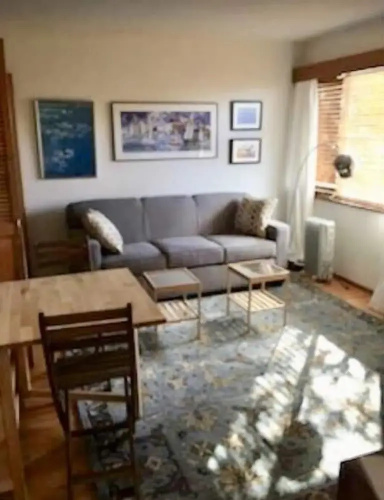 Albany Hill Apartment