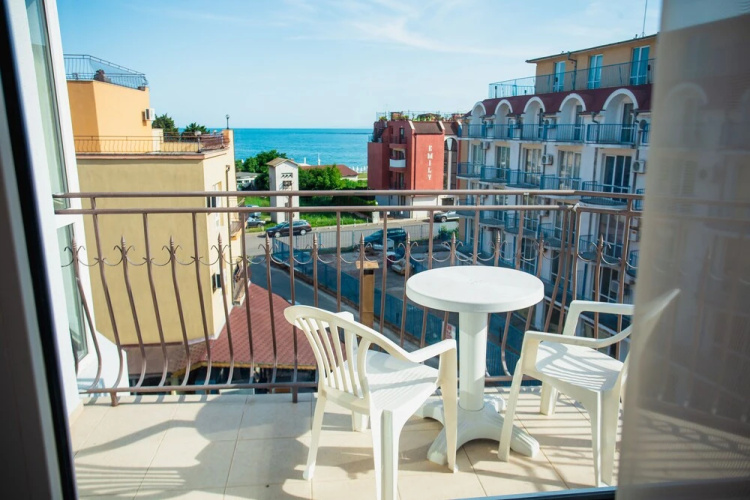 Family Hotel Dolphin