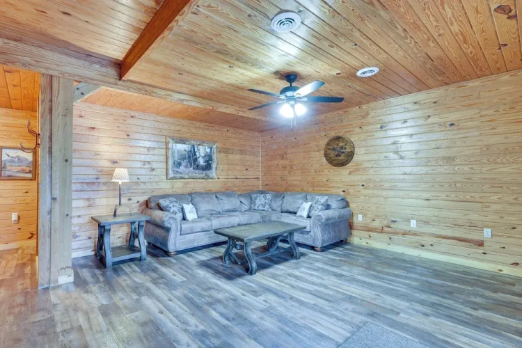 Cherokee Lake Cabin w/ Deck & Kayaks!
