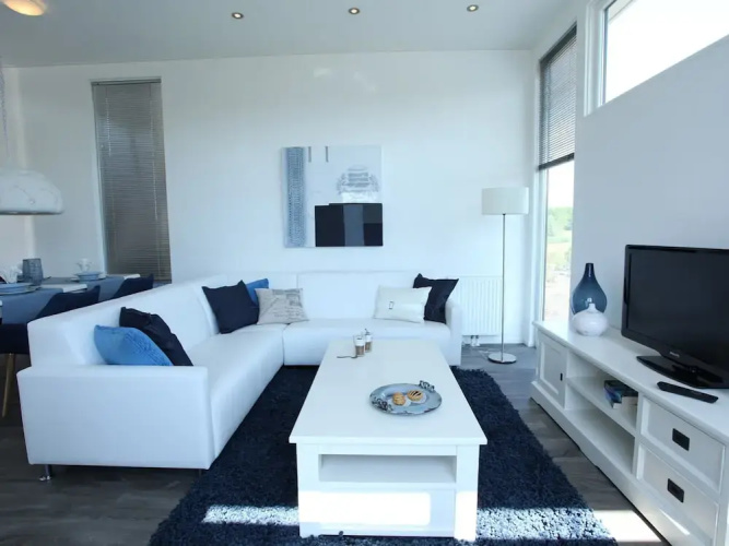 Modern Holiday Home Near the Golf Course