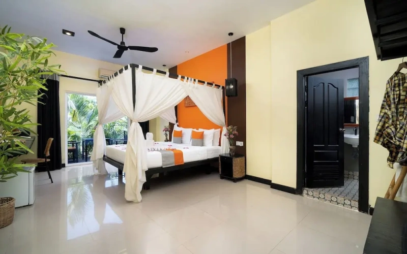 Double Studio with balcony and with view