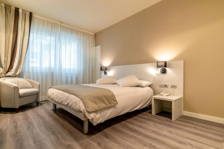 La Dolce Vita Hotel