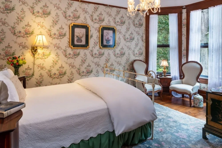 Standard room with balcony