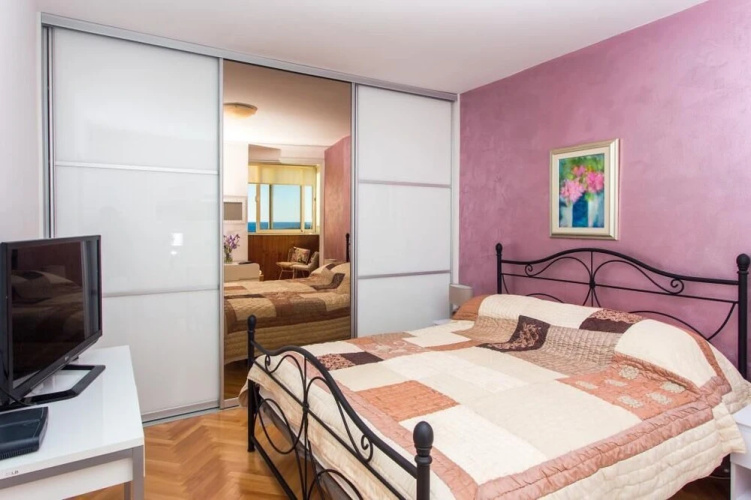 Sea View Apartments - Leo