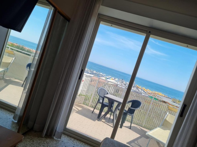 Standard Quadruple room with sea view