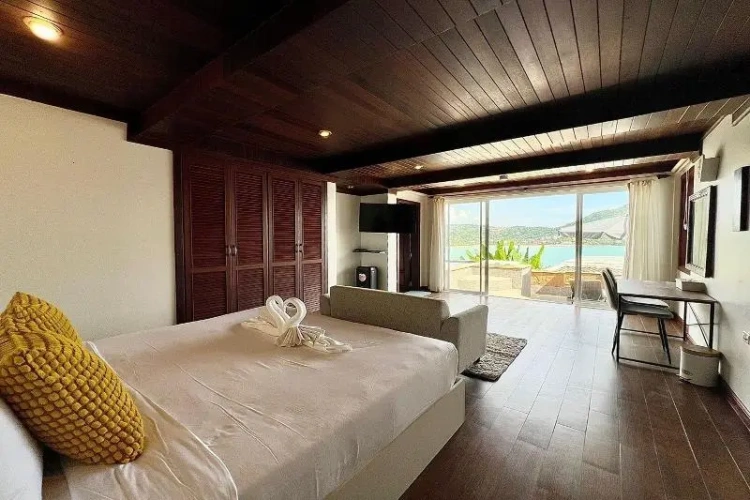 3 Bedrooms Villa with balcony