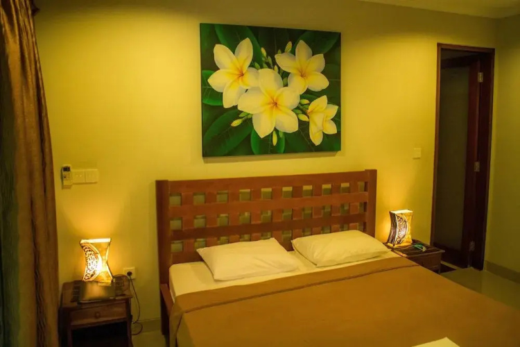 Sunrise Hotel