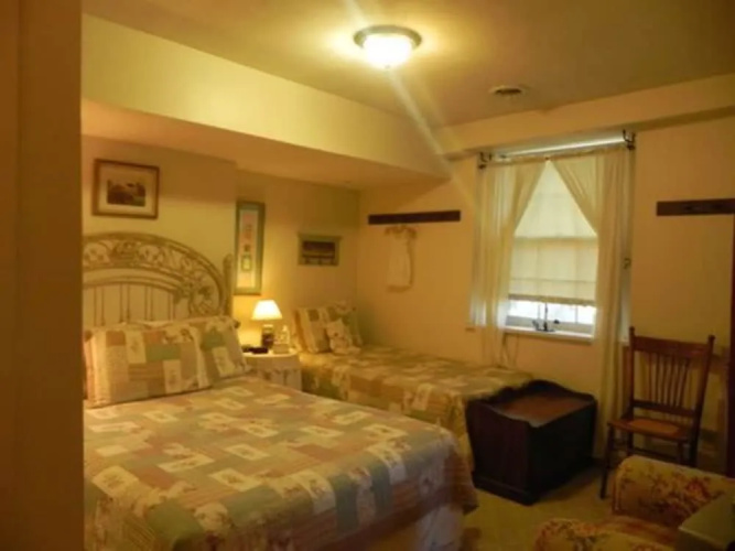 The Pines of Dresden B&B