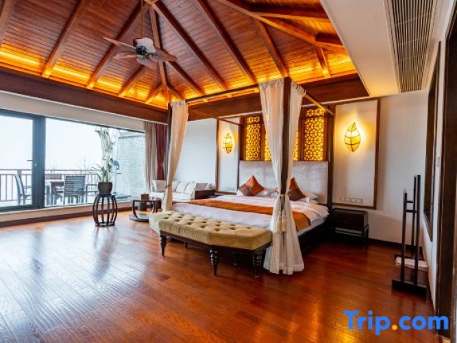 Standard room with view